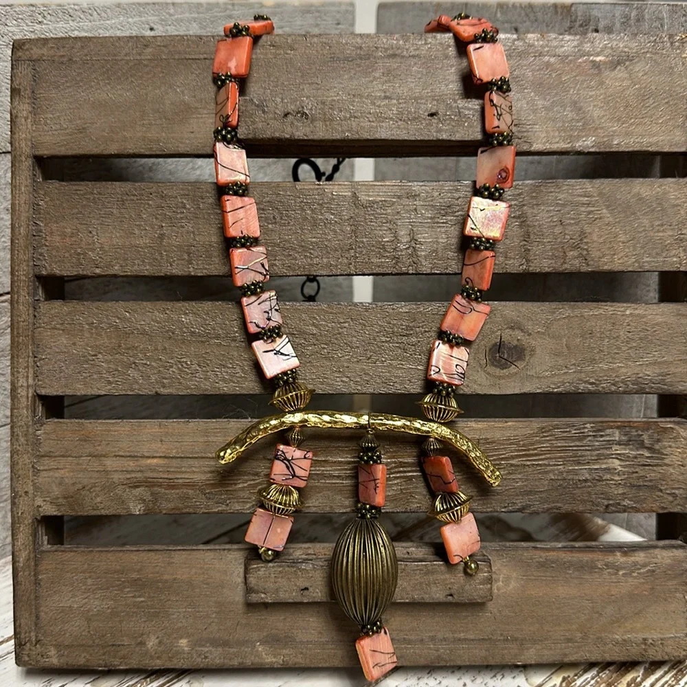 Anthony Alexander one of a kind vintage coral orange shell necklace - Picture 3 of 6